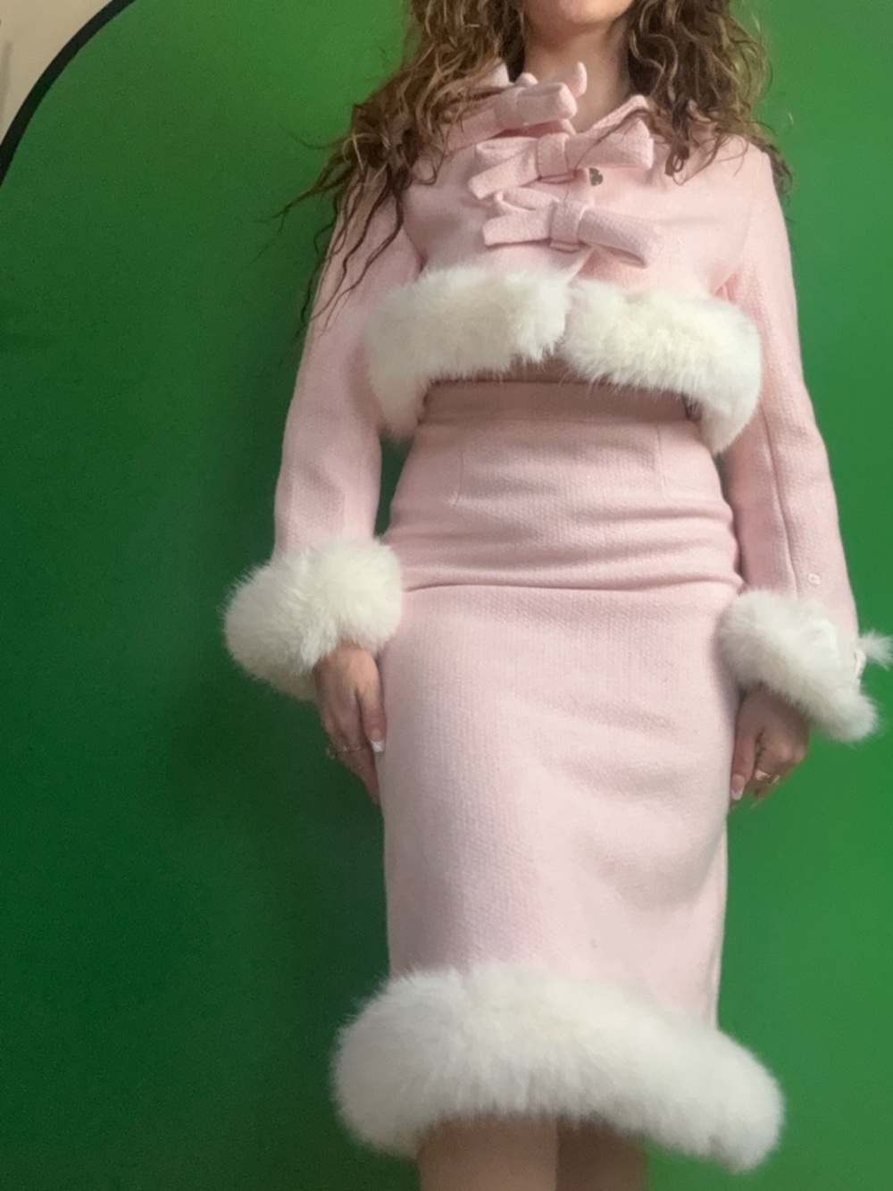 Brand new Pink Faux-Fur Trim set - Women's